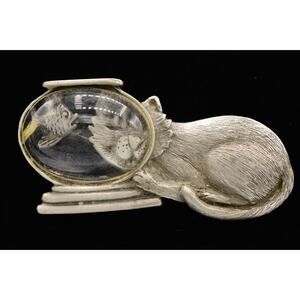 JJ Vintage Pin Brooch Cat Fish Bowl Lucite Resin Pewter Signed 1980s Rare BinAJ